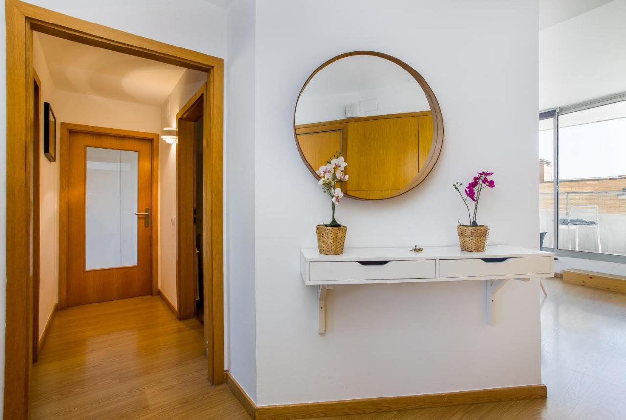 Lodging Apartments Beach Apartment Villa Olimpica Barcelona Exterior photo